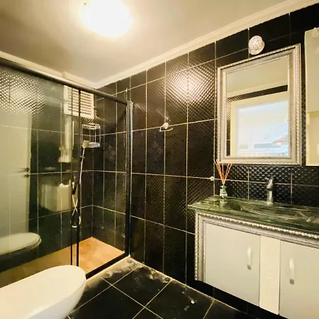 Amazing Flat With Terrace In Besiktas Istanbul
