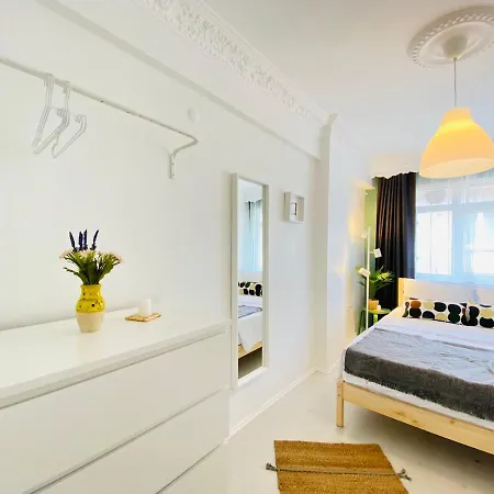 Apartment Amazing Flat With Terrace In Besiktas