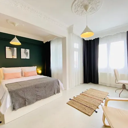 Amazing Flat With Terrace In Besiktas Apartment
