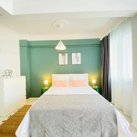 Amazing Flat With Terrace In Besiktas