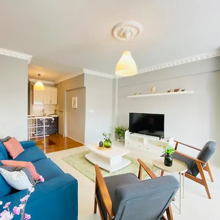 Amazing Flat With Terrace In Besiktas *